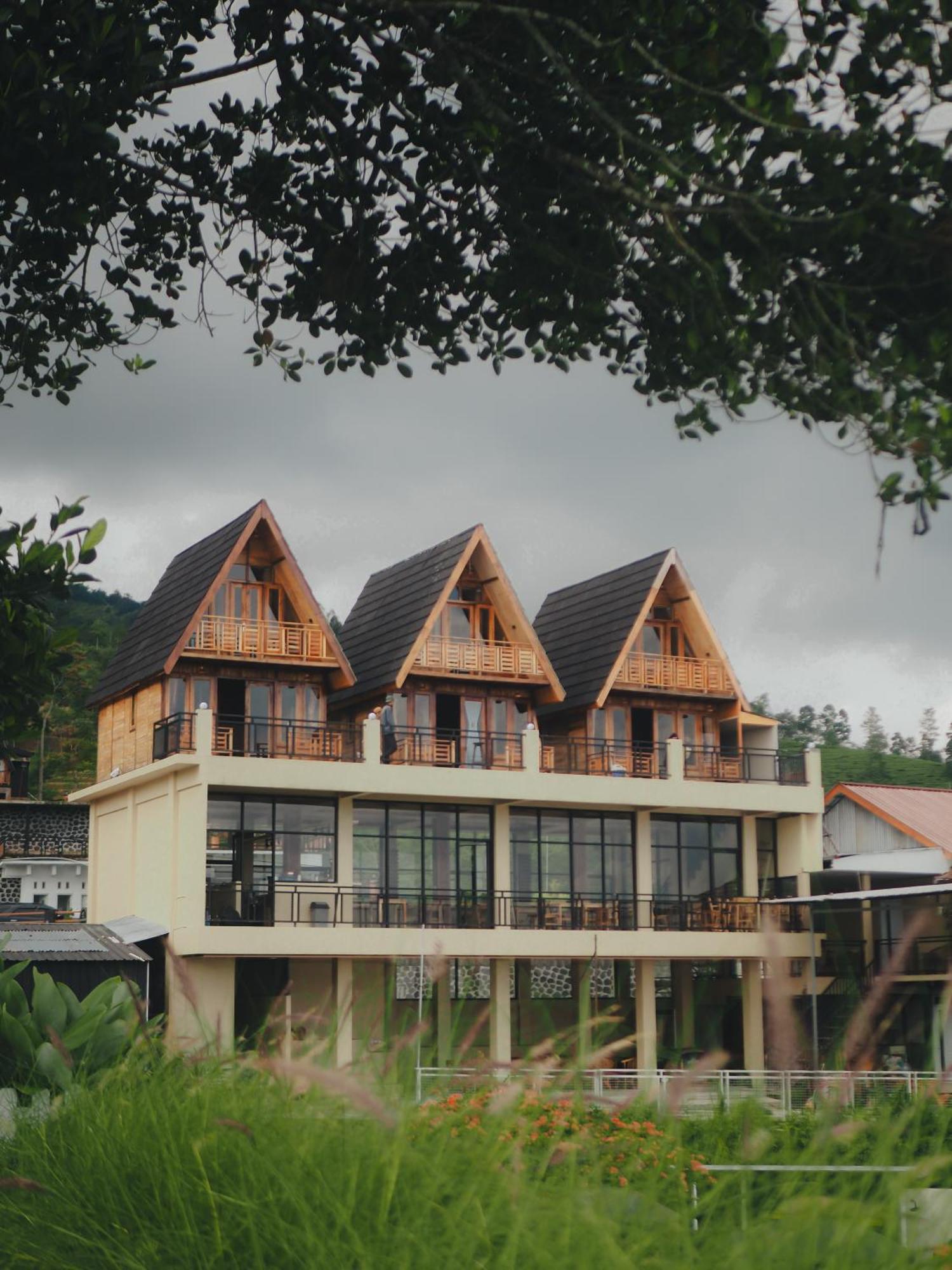 Pojok Kahyangan Homestay And Cabin Kejajar 외부 사진